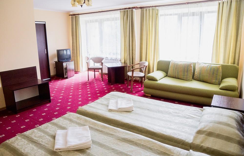 Perlyna Karpat Hotel สลาฟสเก ภายนอก รูปภาพ